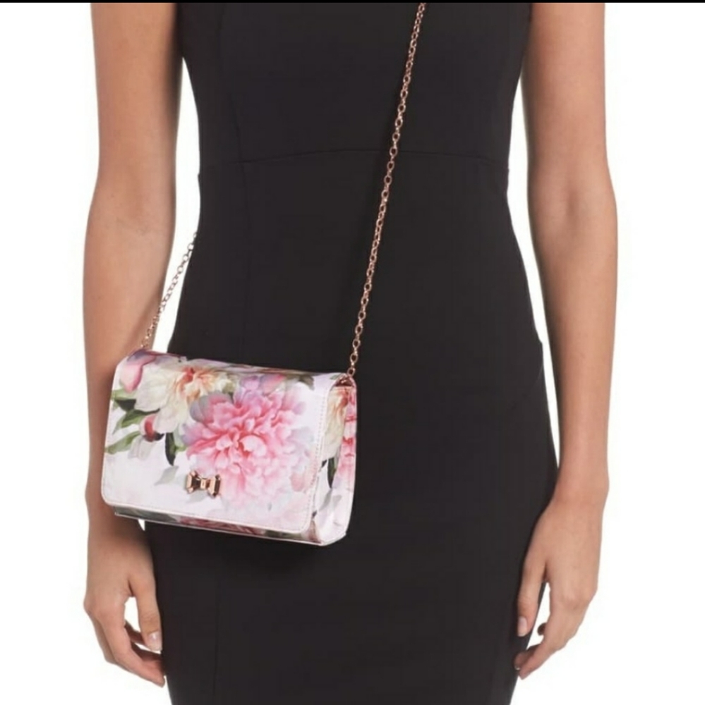Ted Baker adorable pink flower chain crossbody